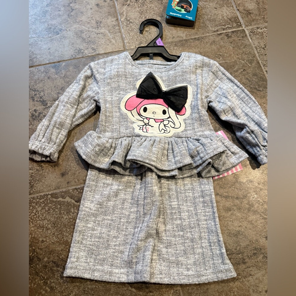 🍅Super soft gray set with hello kitty character